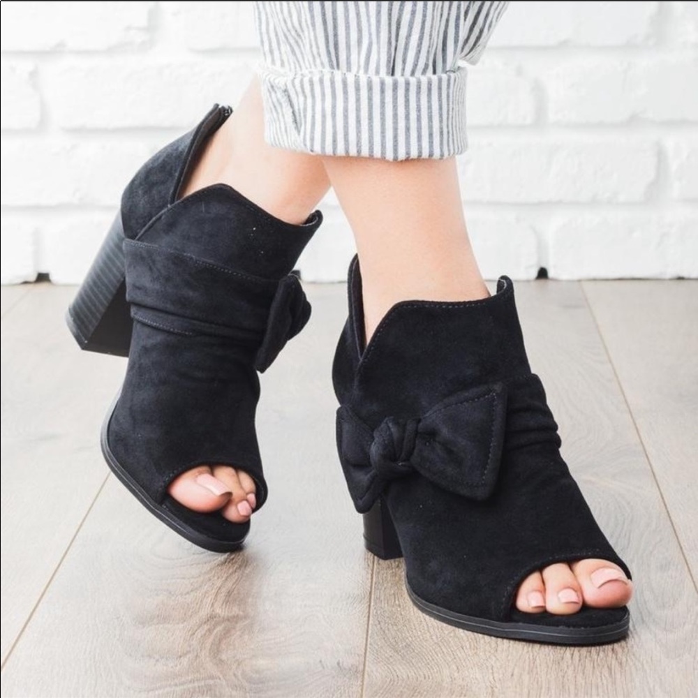 Ladies Black Bow Tie Bootie